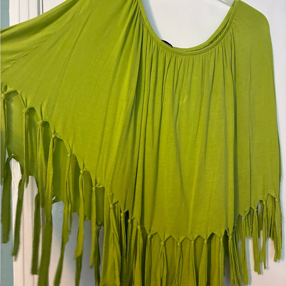 cha cha vente Lime Green Boho Fringe Top - Picture 3 of 4